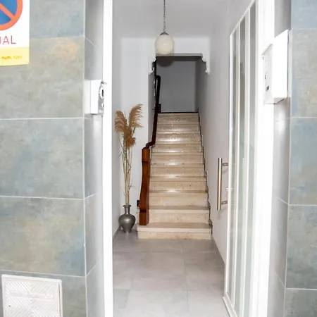 Reihenhaus In Mit Garage Holiday home